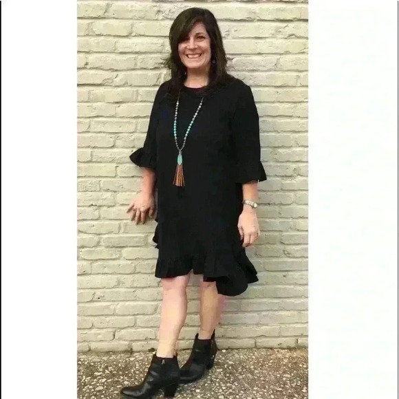 🆕 BLACK RUFFLE DRESS - Picture 1 of 1